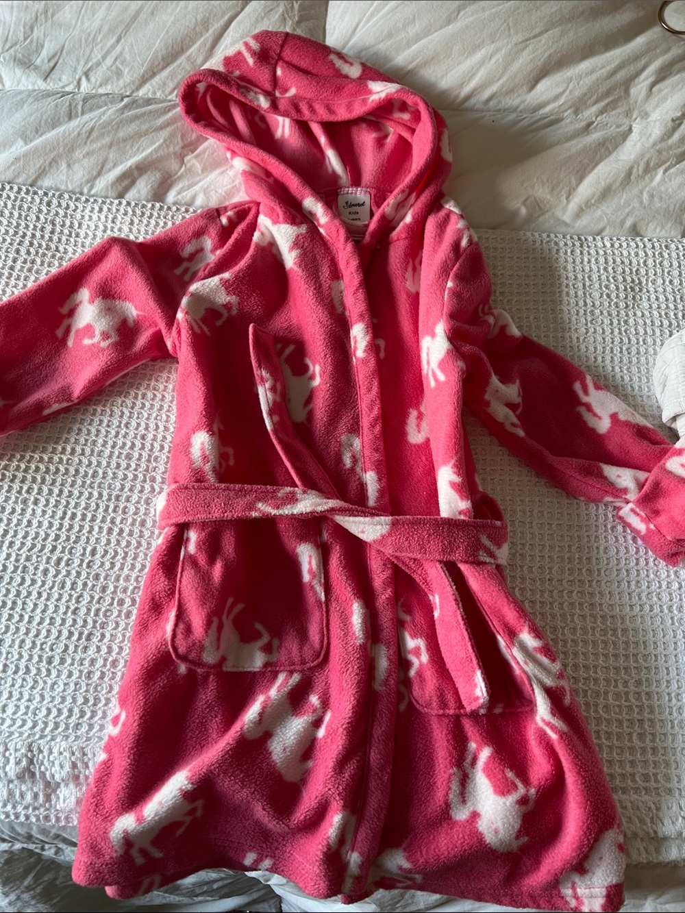Girls' Hooded Fleece Robe with White Unicorns - Pink